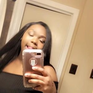 Meet your Posher, Leonna